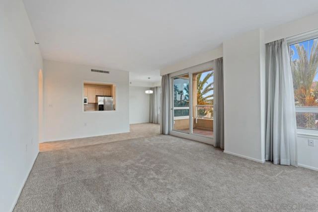 3890 Nobel Dr. 306, San Diego, CA 92122