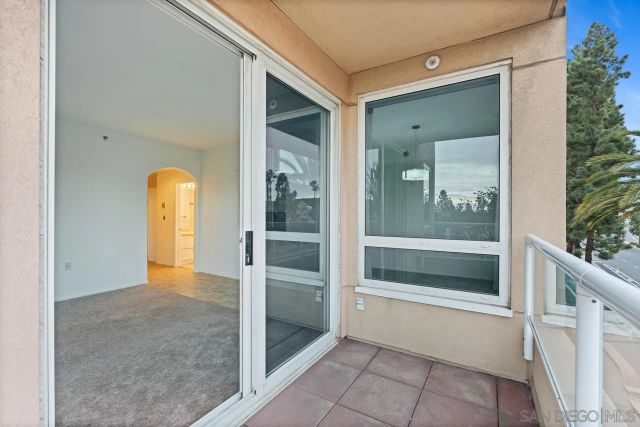 3890 Nobel Dr. 306, San Diego, CA 92122