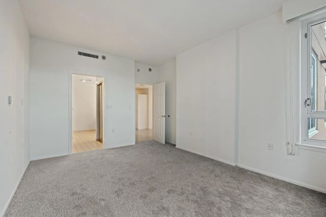 3890 Nobel Dr. 306, San Diego, CA 92122