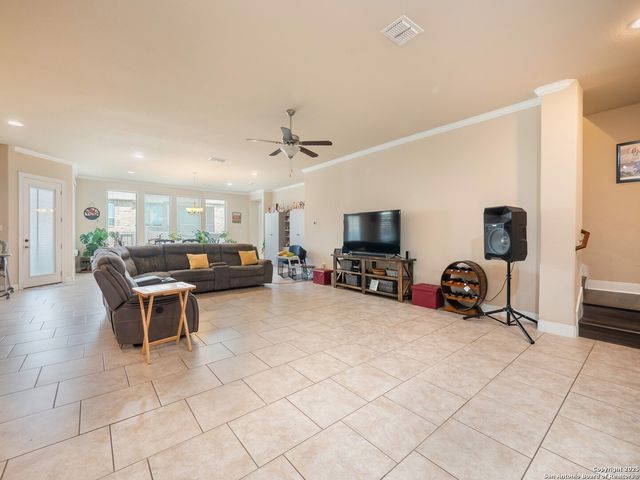 813 Sussex Cove, Cibolo, TX 78108