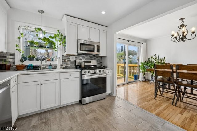 30 Crescent Dr, Hanover Twp., NJ 07981