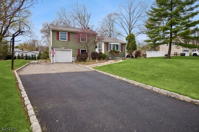 30 Crescent Dr, Hanover Twp., NJ 07981