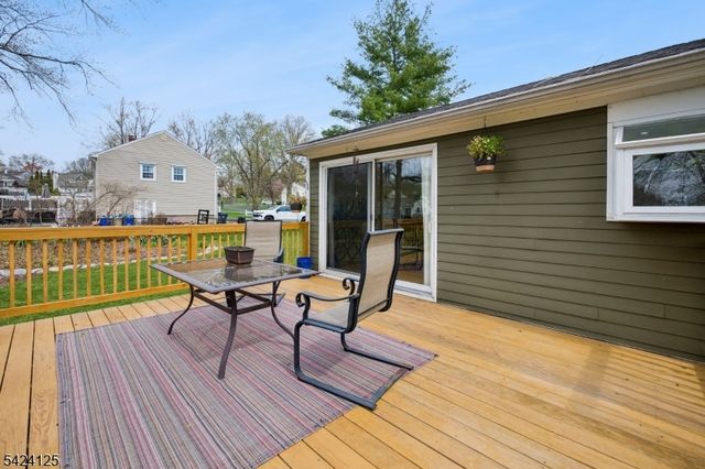 30 Crescent Dr, Hanover Twp., NJ 07981