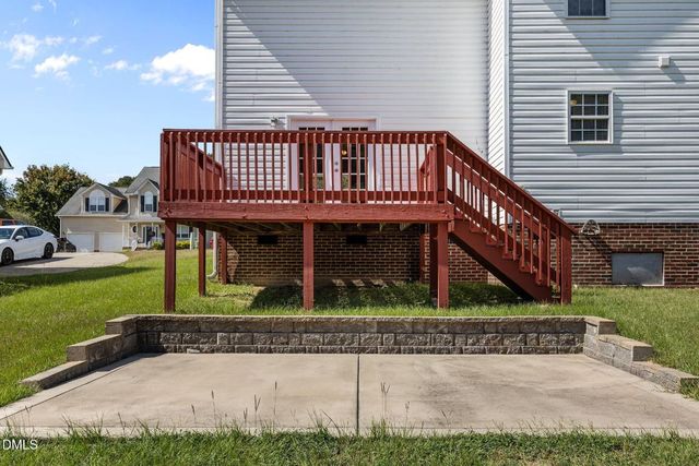 145 Edgecombe Drive, Spring Lake, NC 28390