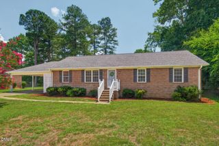 300 Buckingham Drive, Mebane, NC 27302
