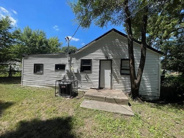 6013 College Avenue, Kansas City, MO 64130