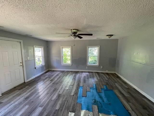 6013 College Avenue, Kansas City, MO 64130