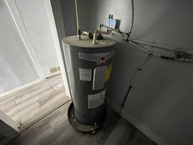 6013 College Avenue, Kansas City, MO 64130