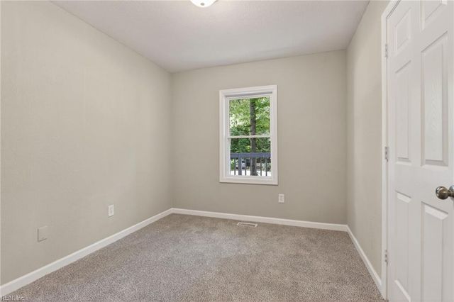 121 Theodore Allen RD, Williamsburg, VA 23188