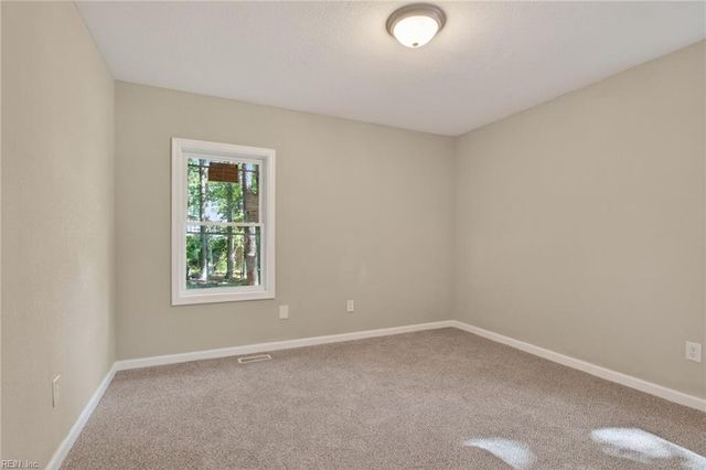 121 Theodore Allen RD, Williamsburg, VA 23188