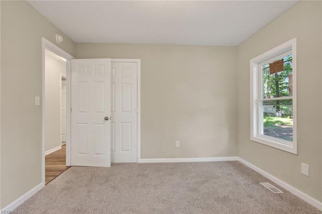 121 Theodore Allen RD, Williamsburg, VA 23188