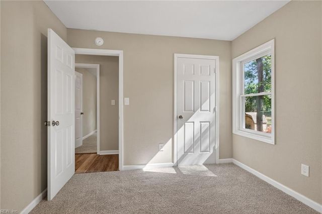 121 Theodore Allen RD, Williamsburg, VA 23188