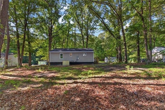 121 Theodore Allen RD, Williamsburg, VA 23188