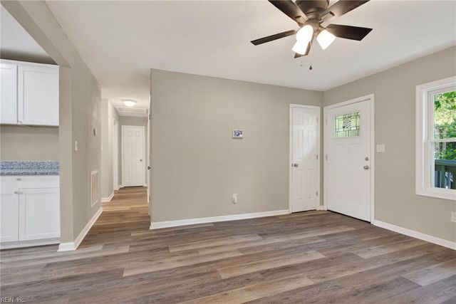 121 Theodore Allen RD, Williamsburg, VA 23188