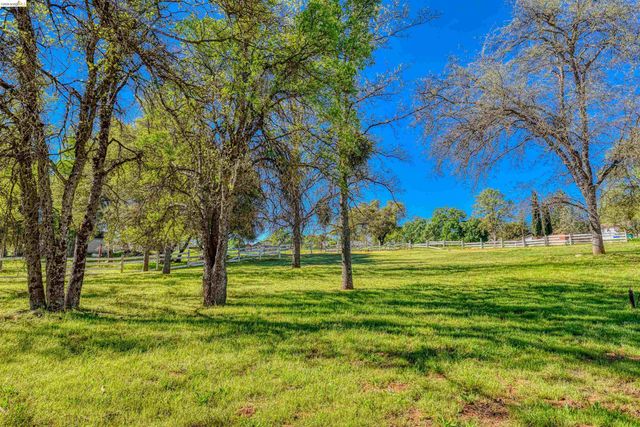 13301 Clements, Groveland, CA 95321