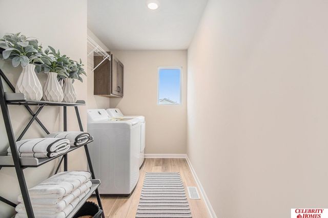 16928 Curtis Avenue, Omaha, NE 68116