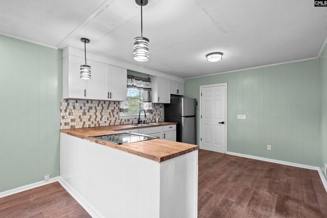 105 meadowbury drive, Columbia, SC 29203