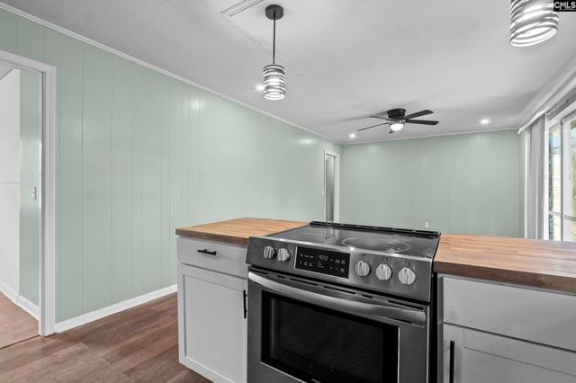 105 meadowbury drive, Columbia, SC 29203