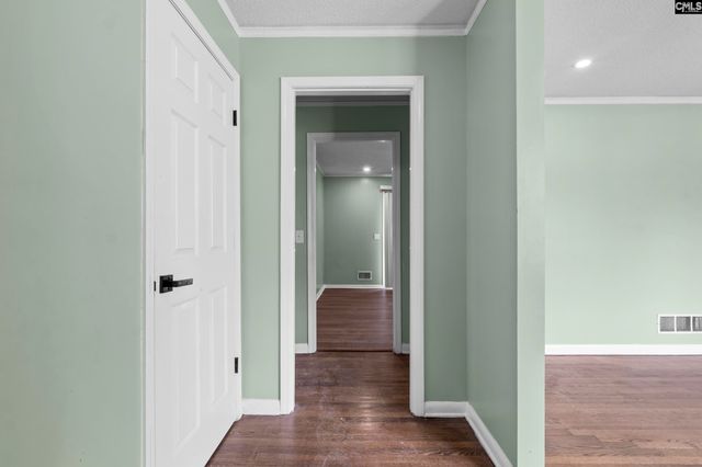 105 meadowbury drive, Columbia, SC 29203