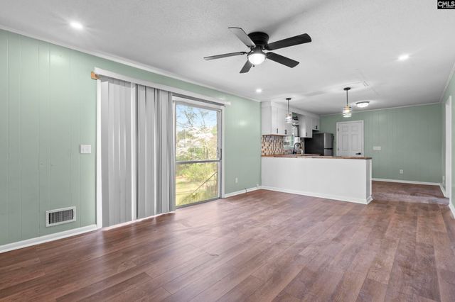 105 meadowbury drive, Columbia, SC 29203