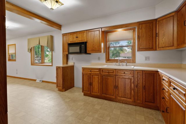 2712 Eleanor Street, Portage, IN 46368