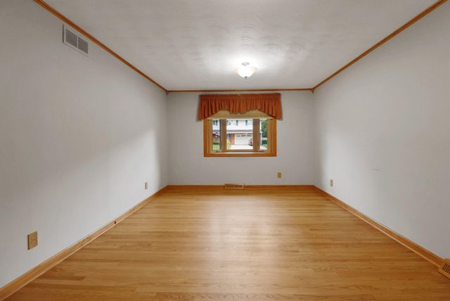 2712 Eleanor Street, Portage, IN 46368