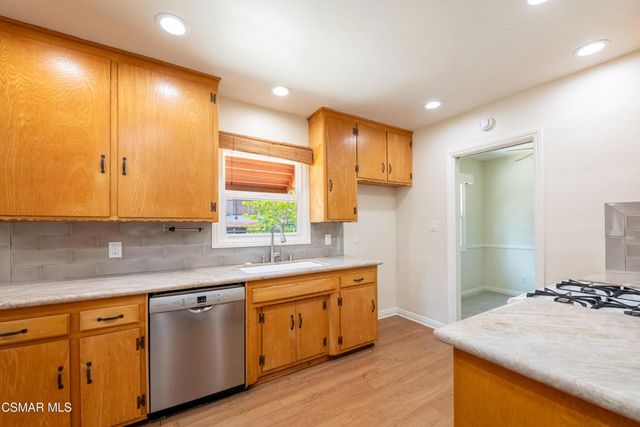 1835 Los Feliz Drive, Thousand Oaks, CA 91362