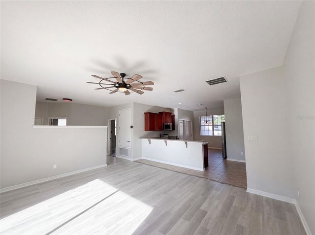 204 ROUND MAN STREET, Leesburg, FL 34748