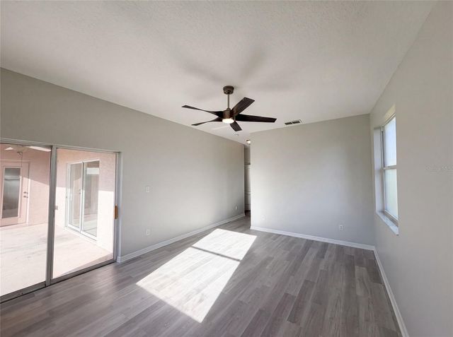 204 ROUND MAN STREET, Leesburg, FL 34748