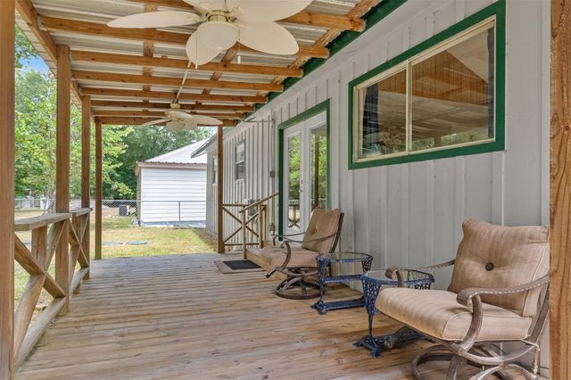 190 Lake View Lane, Livingston, TX 77351