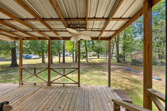 190 Lake View Lane, Livingston, TX 77351