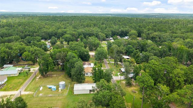 190 Lake View Lane, Livingston, TX 77351