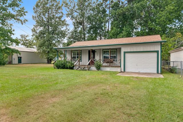190 Lake View Lane, Livingston, TX 77351