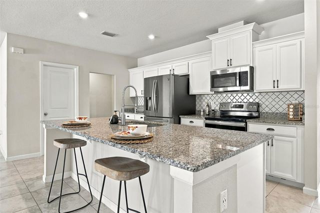10646 HAWKS LANDING DRIVE, Land O Lakes, FL 34638
