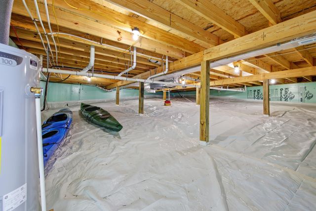 395 DELORIS RD, Basye, VA 22810