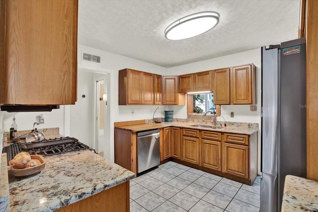 1322 FREEMONT STREET S, Gulfport, FL 33707