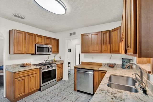 1322 FREEMONT STREET S, Gulfport, FL 33707