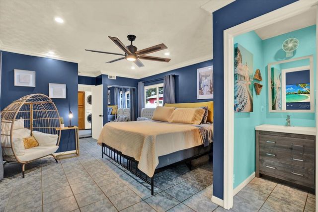 1322 FREEMONT STREET S, Gulfport, FL 33707