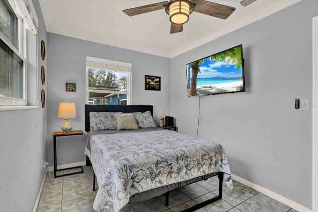 1322 FREEMONT STREET S, Gulfport, FL 33707