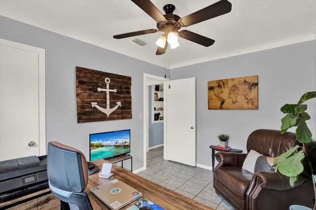 1322 FREEMONT STREET S, Gulfport, FL 33707