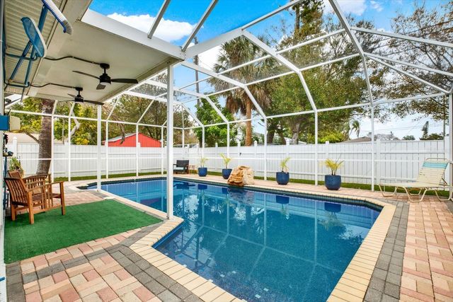 1322 FREEMONT STREET S, Gulfport, FL 33707