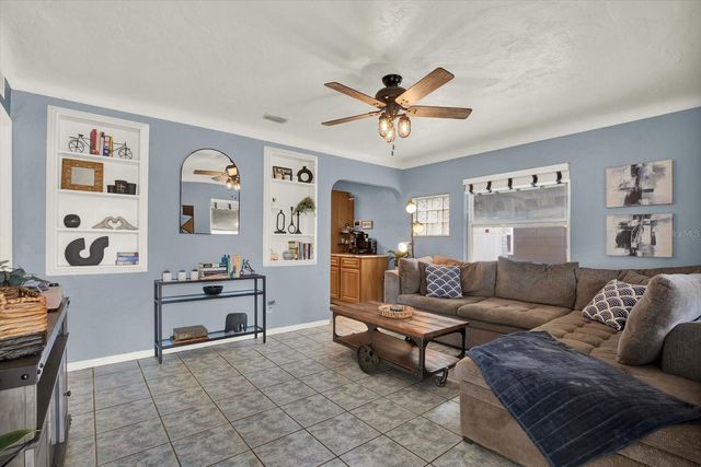 1322 FREEMONT STREET S, Gulfport, FL 33707