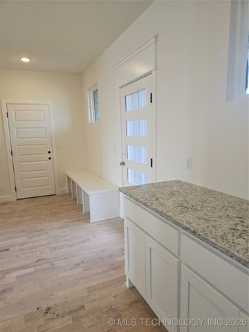 21481 S 4190 Road, Claremore, OK 74019