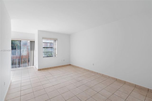 9390 W Flagler St 210A, Miami, FL 33174