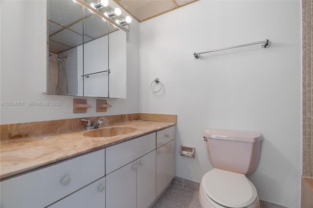 9390 W Flagler St 210A, Miami, FL 33174