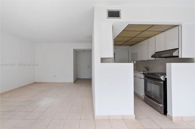9390 W Flagler St 210A, Miami, FL 33174