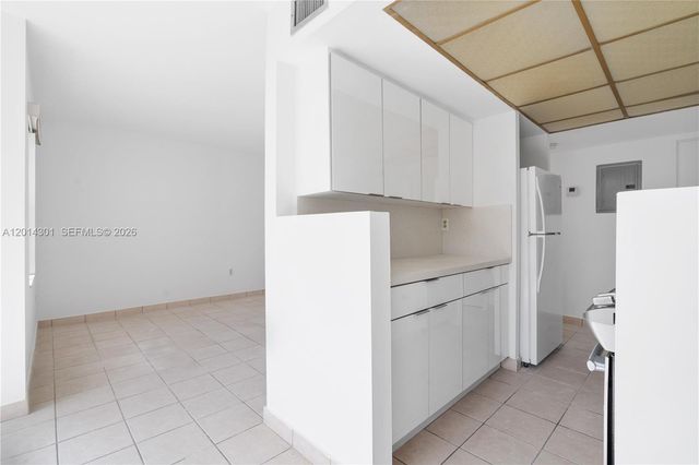 9390 W Flagler St 210A, Miami, FL 33174