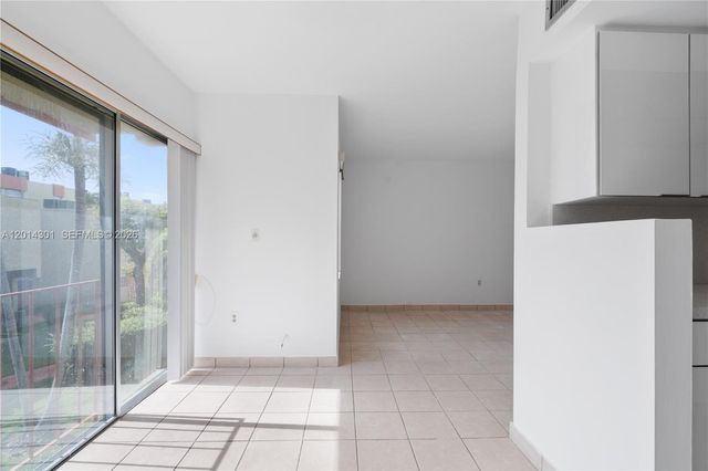 9390 W Flagler St 210A, Miami, FL 33174