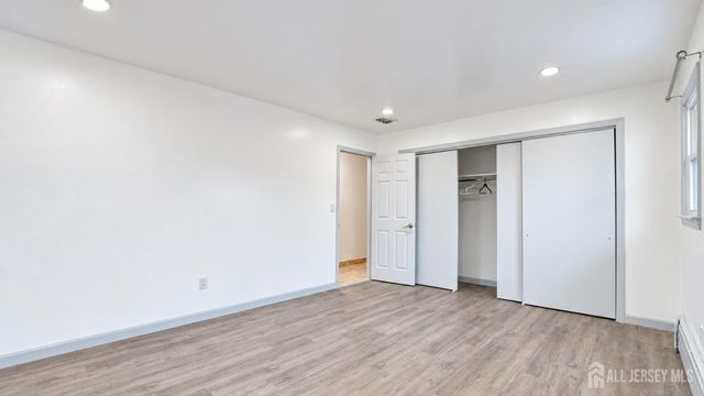 6 E 2nd Street, Port Reading, NJ 07064