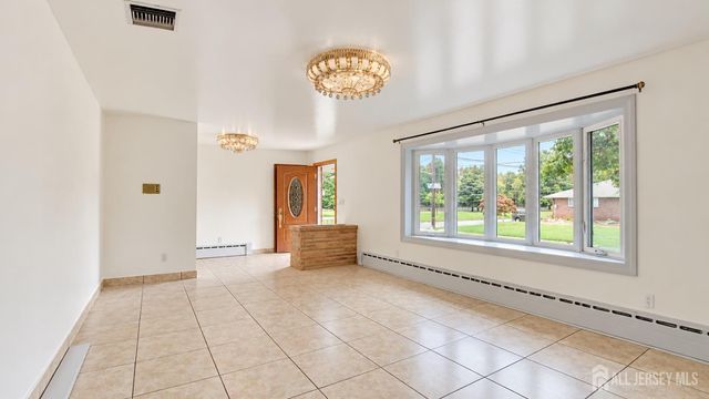 6 E 2nd Street, Port Reading, NJ 07064
